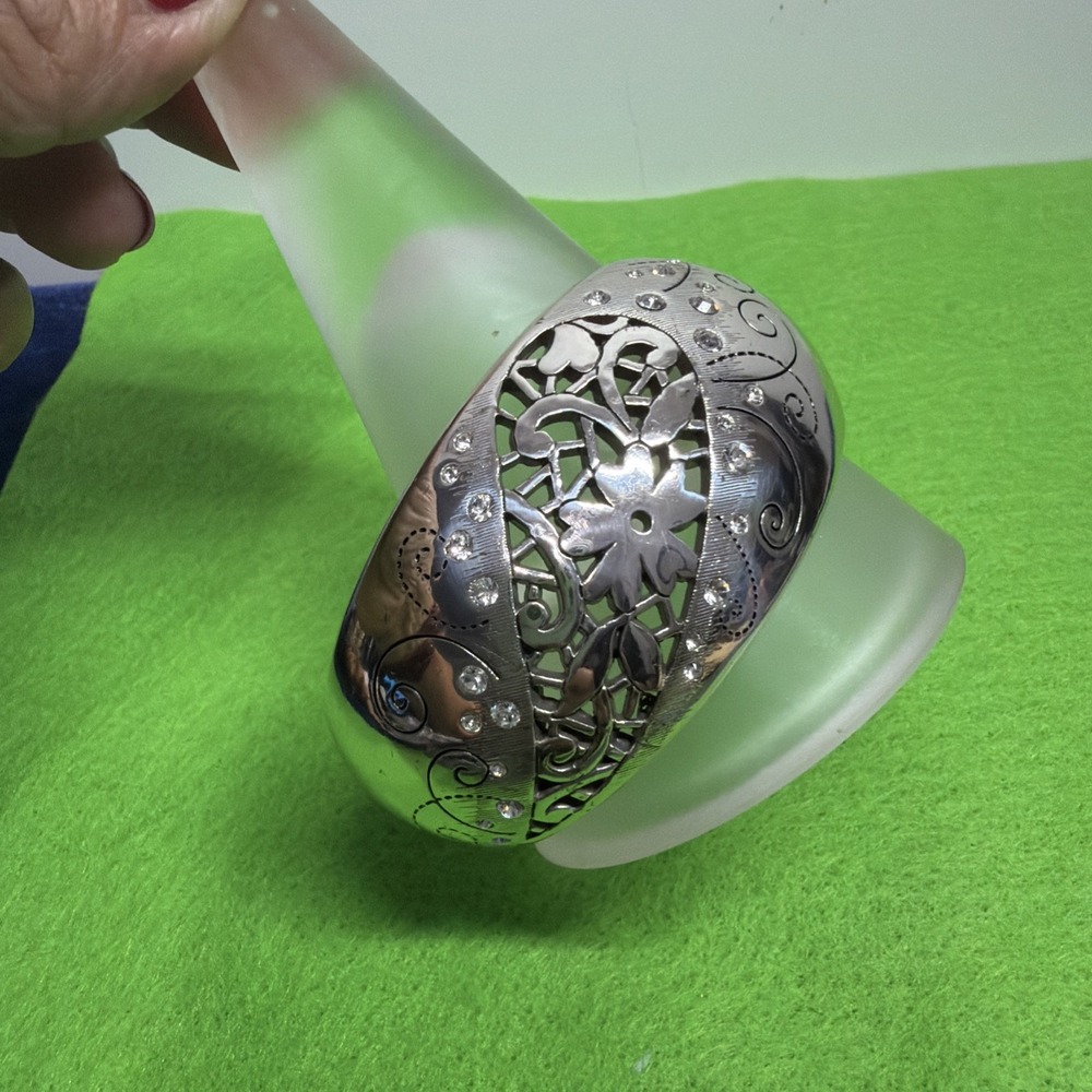 Brighton Wide Hinged Bracelet Silver Plated Flower Vine Crystal Dome B3